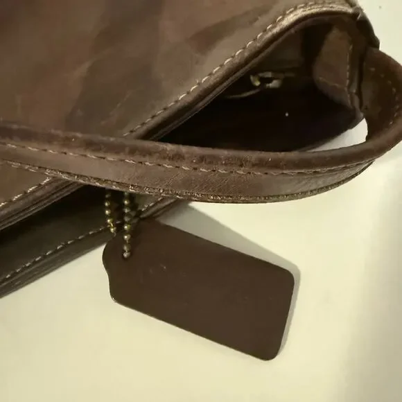 VINTAGE COACH classic 90's Mahogany Leather Bleeker Shoulder Tote - Picture 5 of 7